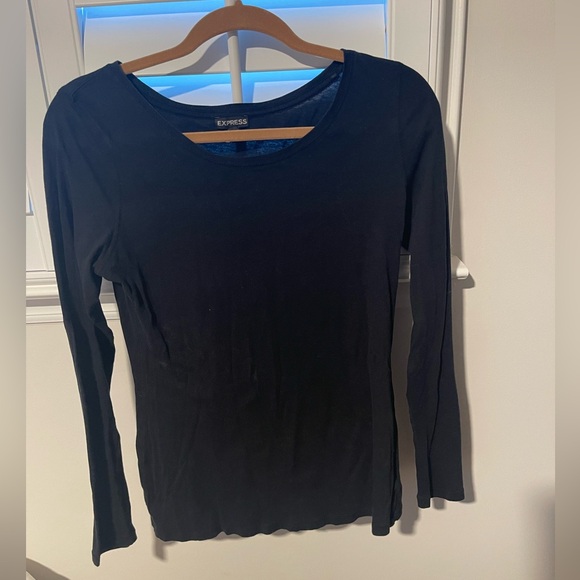 Express size medium top bundle - Picture 8 of 9